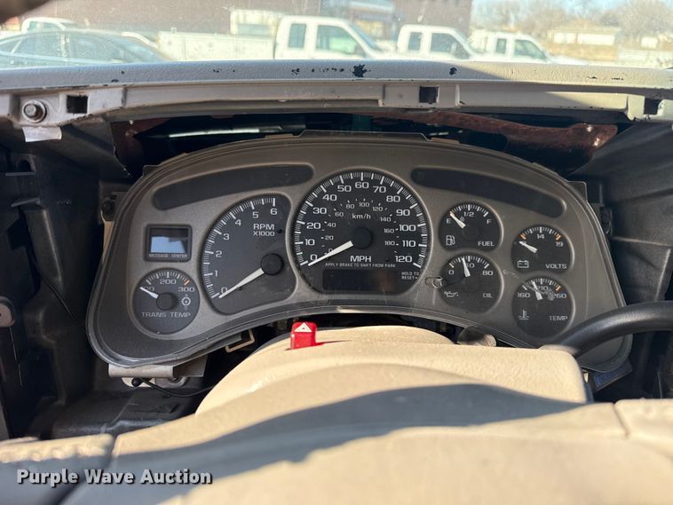 image for item FB8610 2002 GMC Yukon SUV