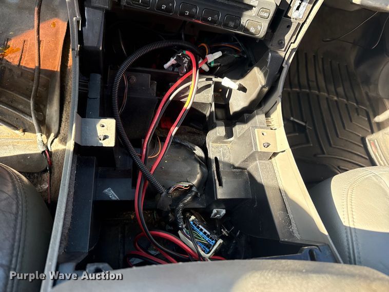 image for item FB8610 2002 GMC Yukon SUV