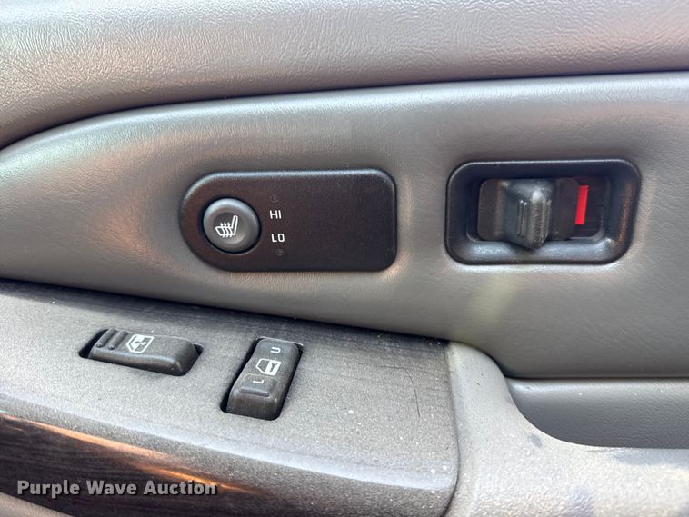 image for item FB8610 2002 GMC Yukon SUV