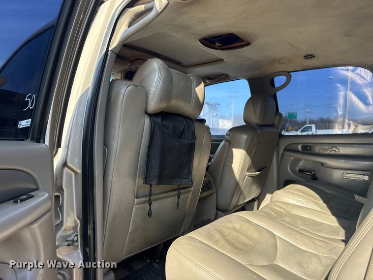 image for item FB8610 2002 GMC Yukon SUV