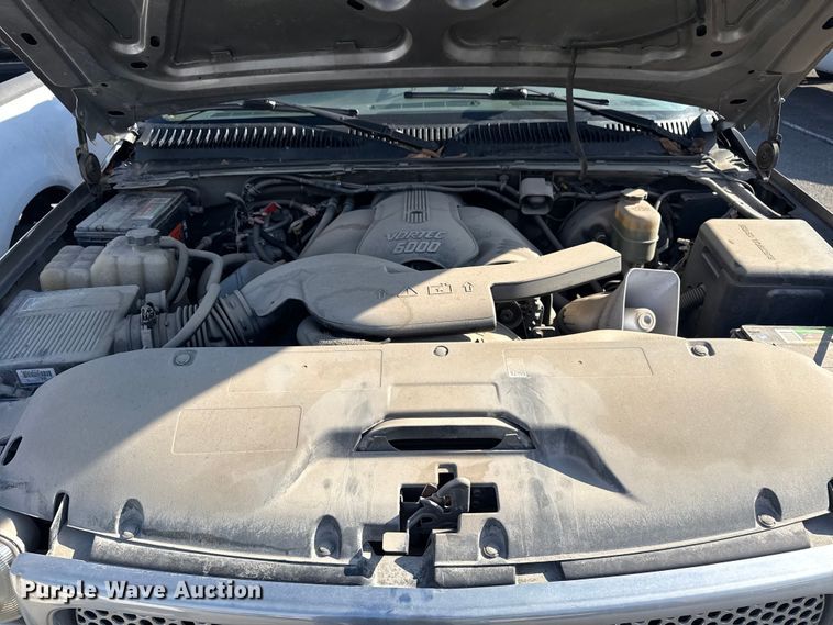 image for item FB8610 2002 GMC Yukon SUV