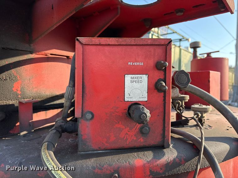 image for item FB8612 1999 Crafco SS250 melter applicator