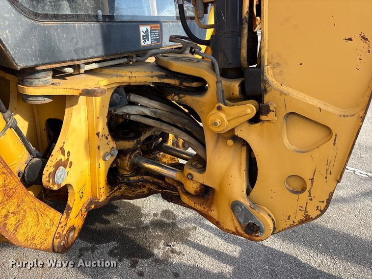 image for item FB8622 1999 John Deere 310SE backhoe
