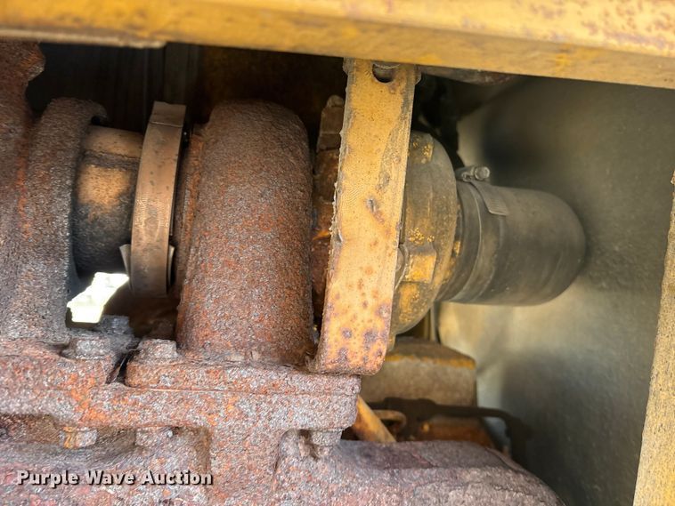 image for item FB8622 1999 John Deere 310SE backhoe