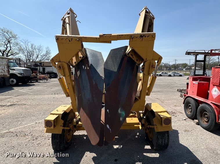 image for item FB8652 2000 Vermeer TS-44A tree spade