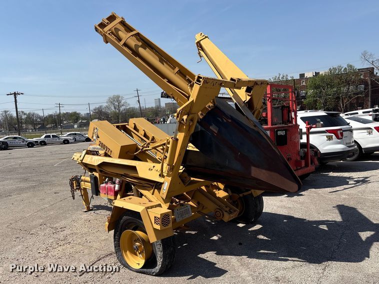 image for item FB8652 2000 Vermeer TS-44A tree spade