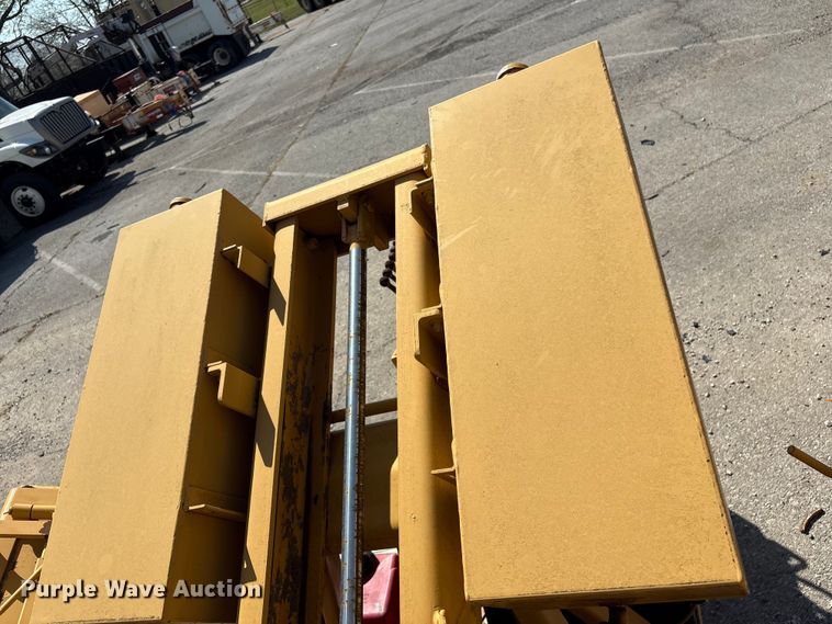 image for item FB8652 2000 Vermeer TS-44A tree spade