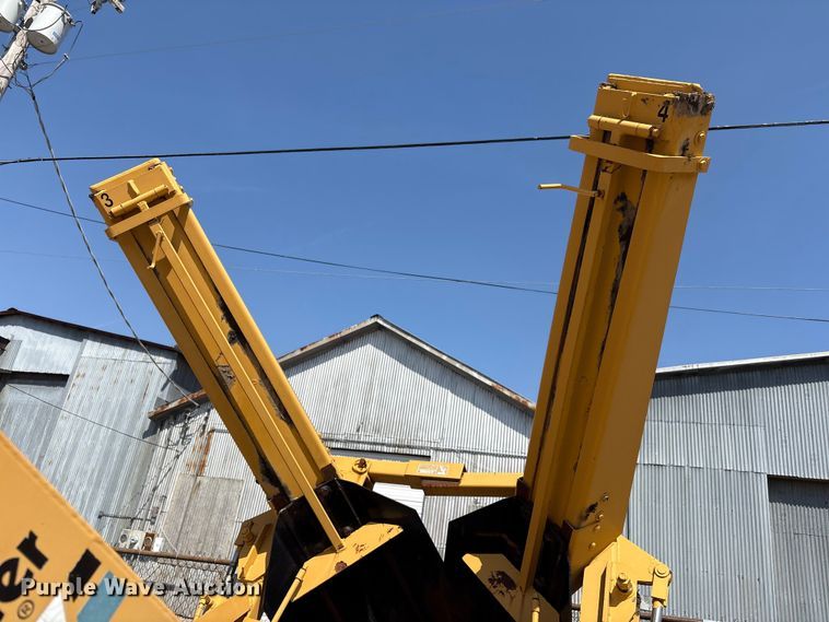 image for item FB8652 2000 Vermeer TS-44A tree spade