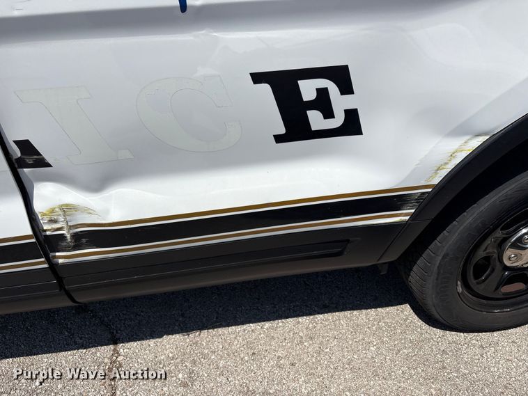 image for item FB8653 2017 Ford Explorer Police Interceptor SUV