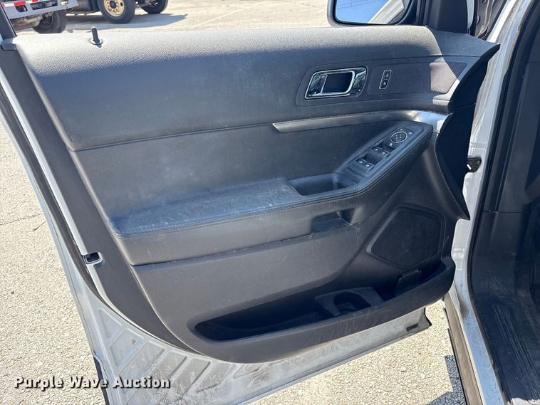 image for item FB8653 2017 Ford Explorer Police Interceptor SUV