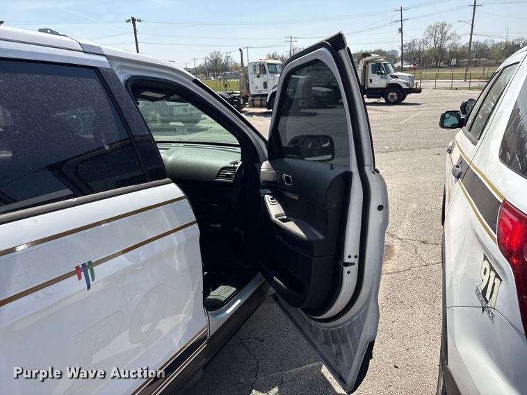 image for item FB8653 2017 Ford Explorer Police Interceptor SUV