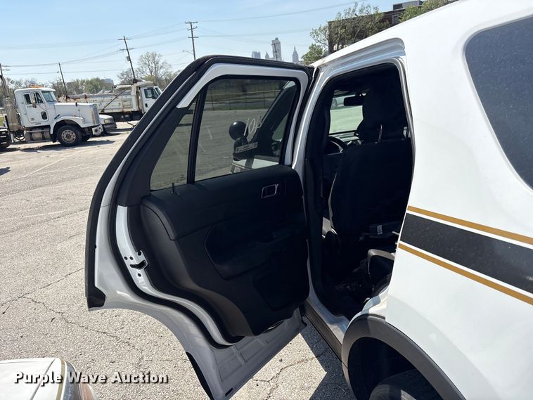 image for item FB8653 2017 Ford Explorer Police Interceptor SUV