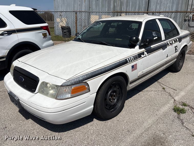 image for item FB8654 2011 Ford Crown Victoria Police Interceptor 