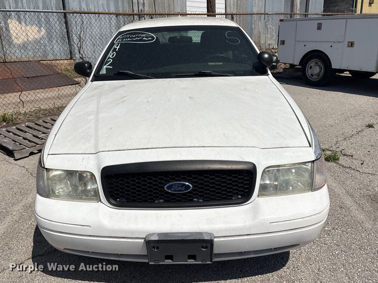 image for item FB8654 2011 Ford Crown Victoria Police Interceptor 