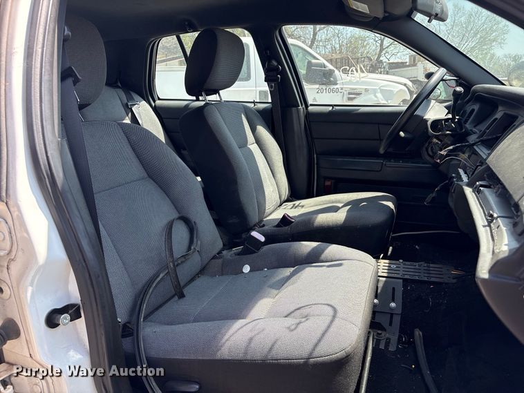 image for item FB8654 2011 Ford Crown Victoria Police Interceptor 