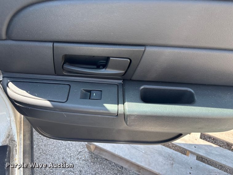 image for item FB8654 2011 Ford Crown Victoria Police Interceptor 