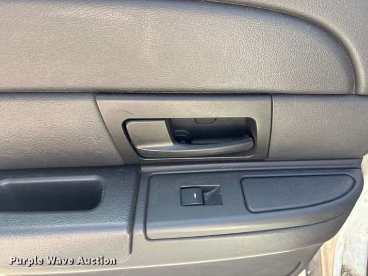 image for item FB8654 2011 Ford Crown Victoria Police Interceptor 