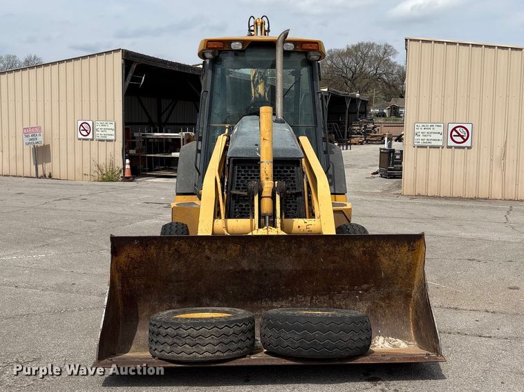 image for item FB8657 2001 John Deere 310SG backhoe