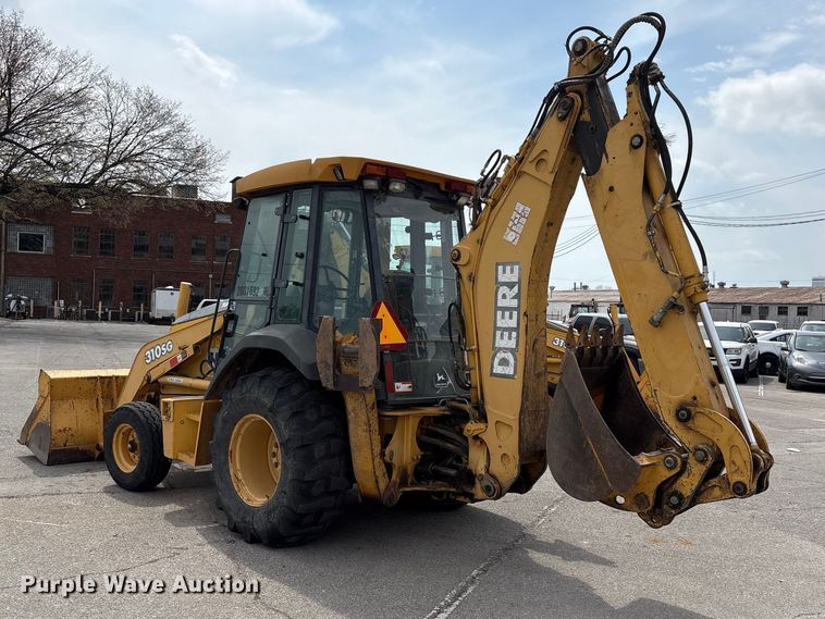 image for item FB8657 2001 John Deere 310SG backhoe