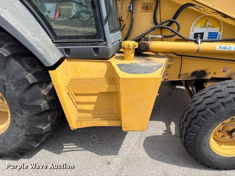 image for item FB8657 2001 John Deere 310SG backhoe