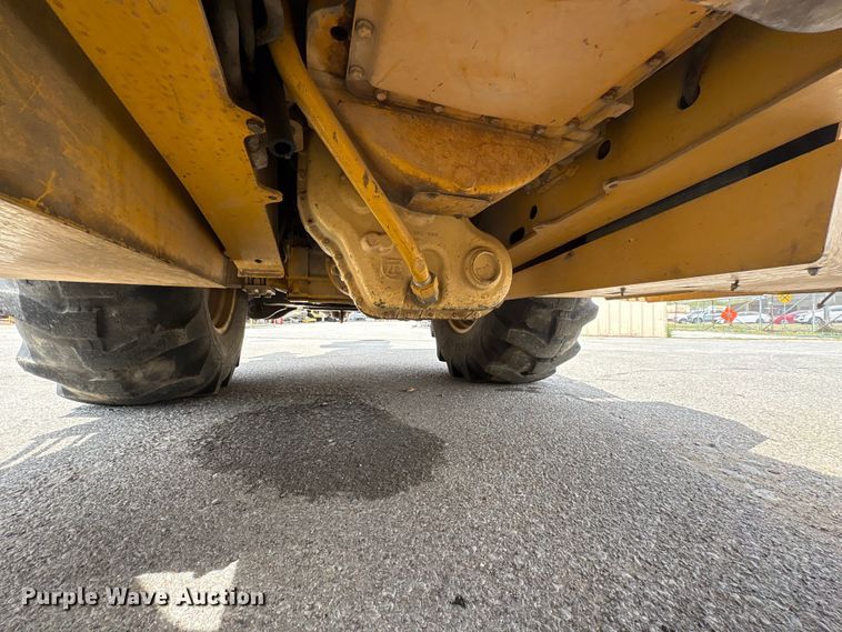 image for item FB8657 2001 John Deere 310SG backhoe