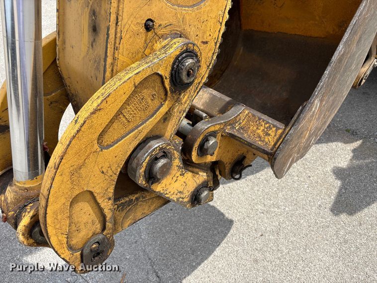 image for item FB8657 2001 John Deere 310SG backhoe