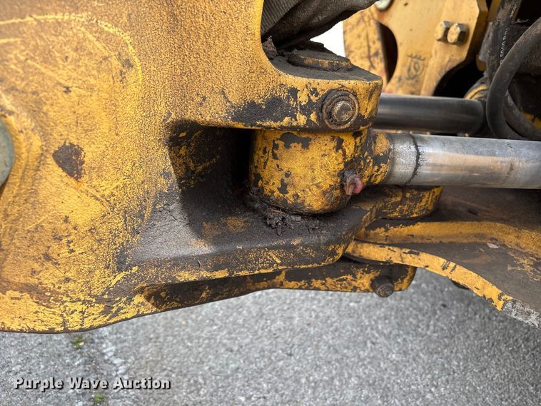 image for item FB8657 2001 John Deere 310SG backhoe