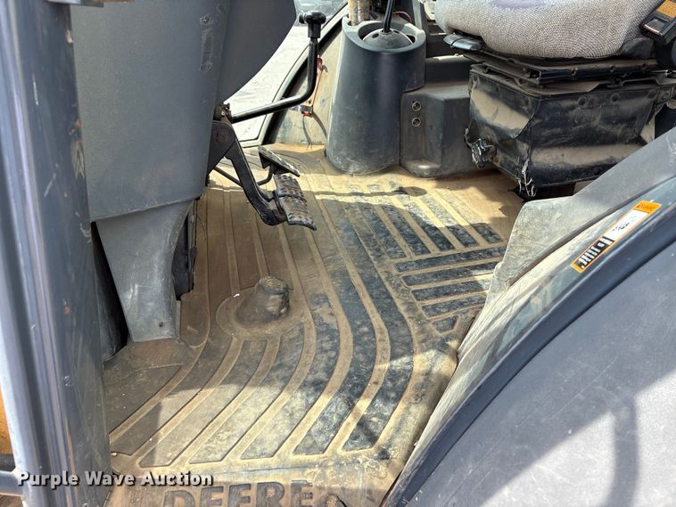 image for item FB8657 2001 John Deere 310SG backhoe