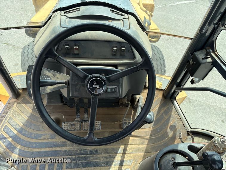 image for item FB8657 2001 John Deere 310SG backhoe