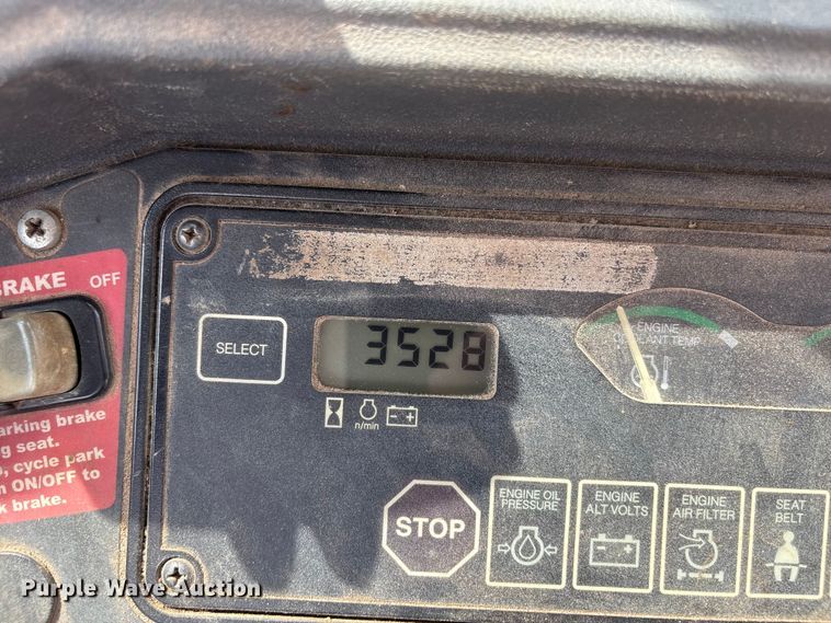 image for item FB8657 2001 John Deere 310SG backhoe