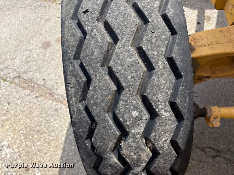 image for item FB8657 2001 John Deere 310SG backhoe