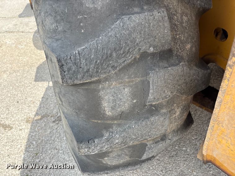 image for item FB8657 2001 John Deere 310SG backhoe