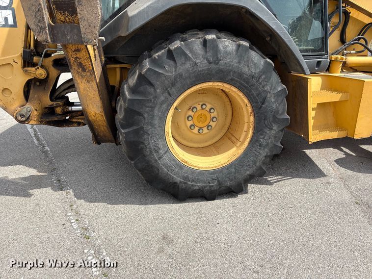 image for item FB8657 2001 John Deere 310SG backhoe