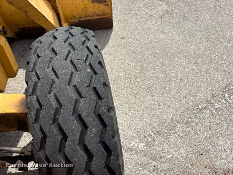 image for item FB8657 2001 John Deere 310SG backhoe