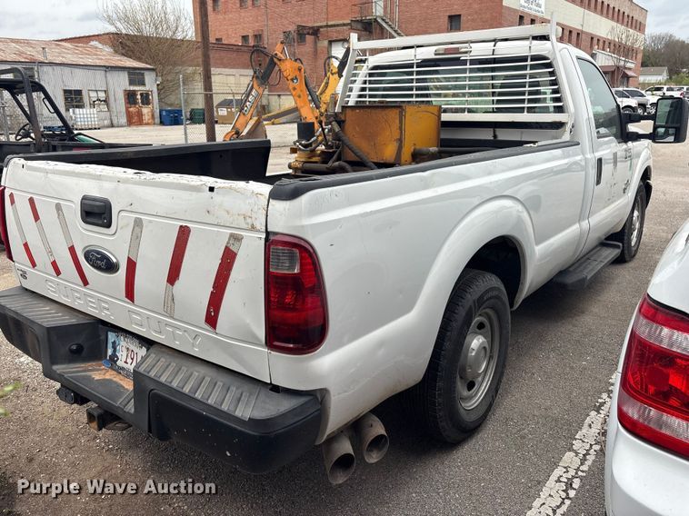 image for item FB8658 2015 Ford F250 Super Duty pickup truck