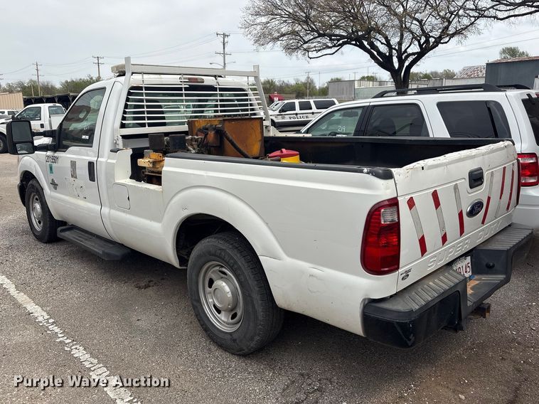 image for item FB8658 2015 Ford F250 Super Duty pickup truck