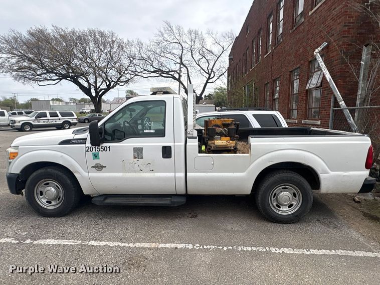 image for item FB8658 2015 Ford F250 Super Duty pickup truck