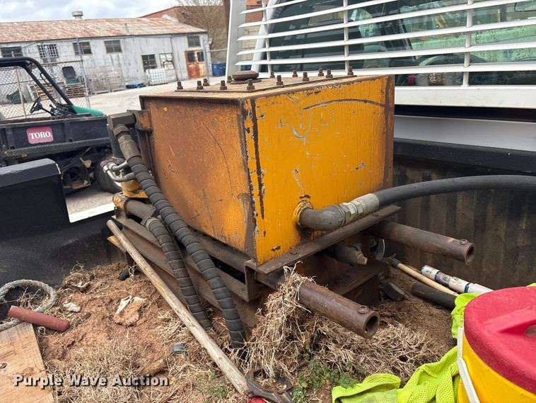 image for item FB8658 2015 Ford F250 Super Duty pickup truck