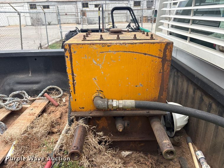 image for item FB8658 2015 Ford F250 Super Duty pickup truck