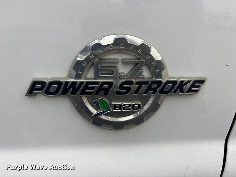 image for item FB8658 2015 Ford F250 Super Duty pickup truck