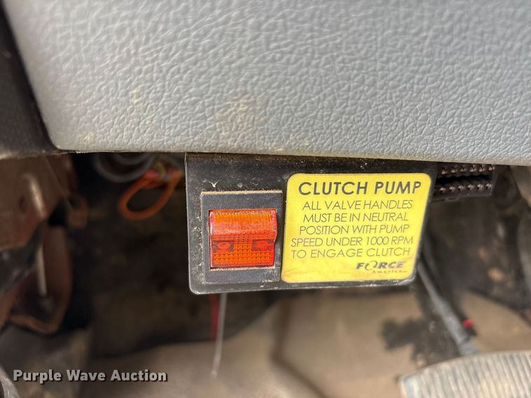 image for item FB8658 2015 Ford F250 Super Duty pickup truck