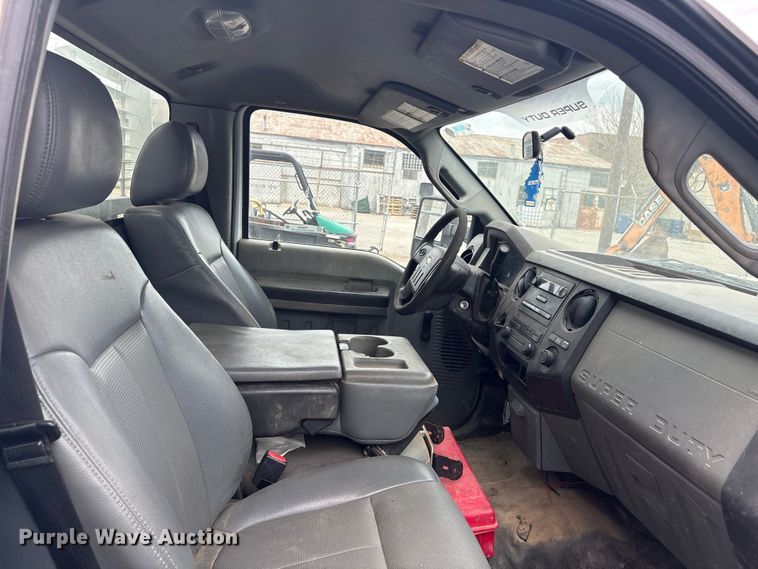 image for item FB8658 2015 Ford F250 Super Duty pickup truck