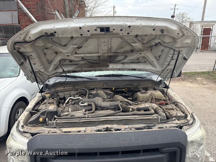 image for item FB8658 2015 Ford F250 Super Duty pickup truck