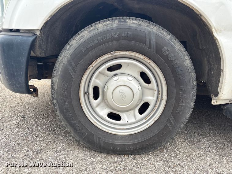 image for item FB8658 2015 Ford F250 Super Duty pickup truck