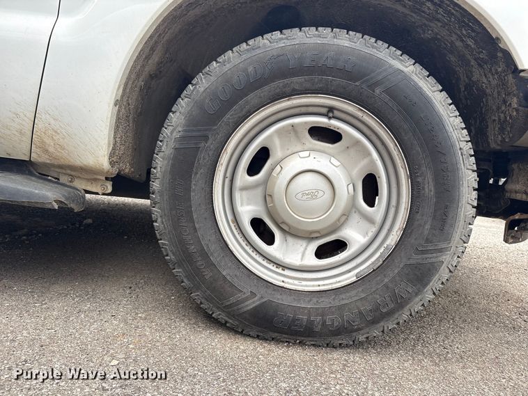 image for item FB8658 2015 Ford F250 Super Duty pickup truck