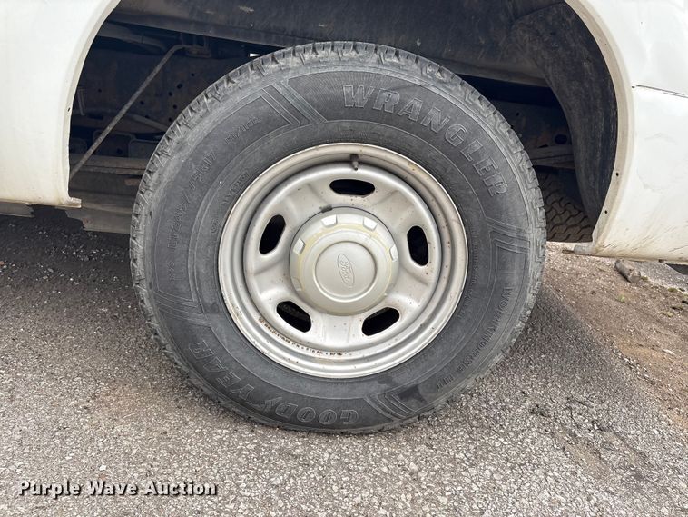 image for item FB8658 2015 Ford F250 Super Duty pickup truck