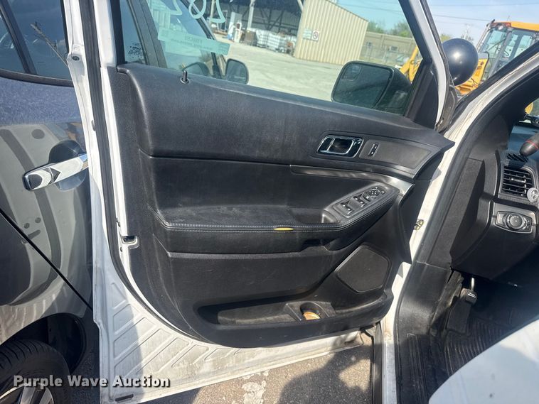 image for item FB8659 2017 Ford Explorer Police Interceptor SUV