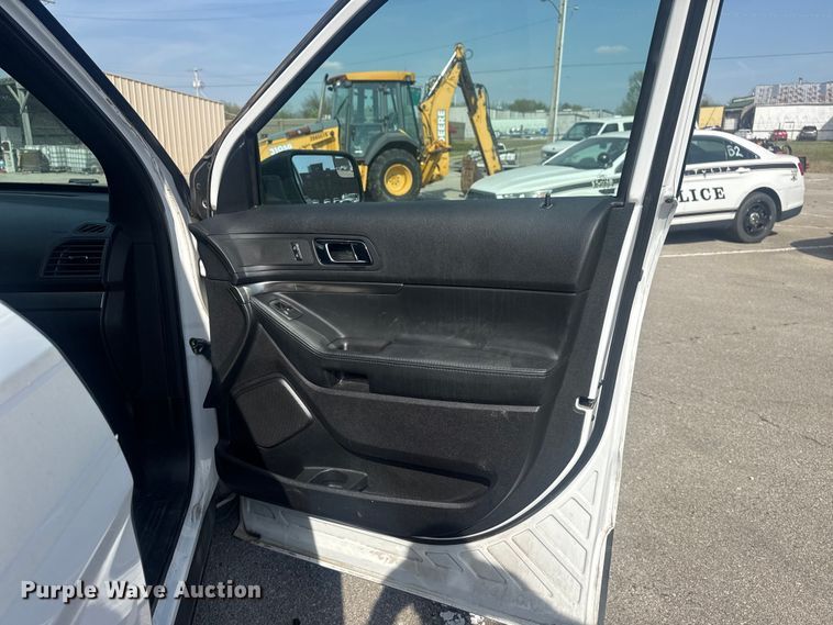 image for item FB8659 2017 Ford Explorer Police Interceptor SUV