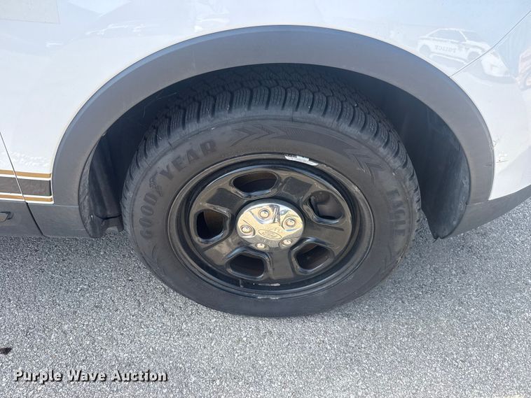 image for item FB8659 2017 Ford Explorer Police Interceptor SUV