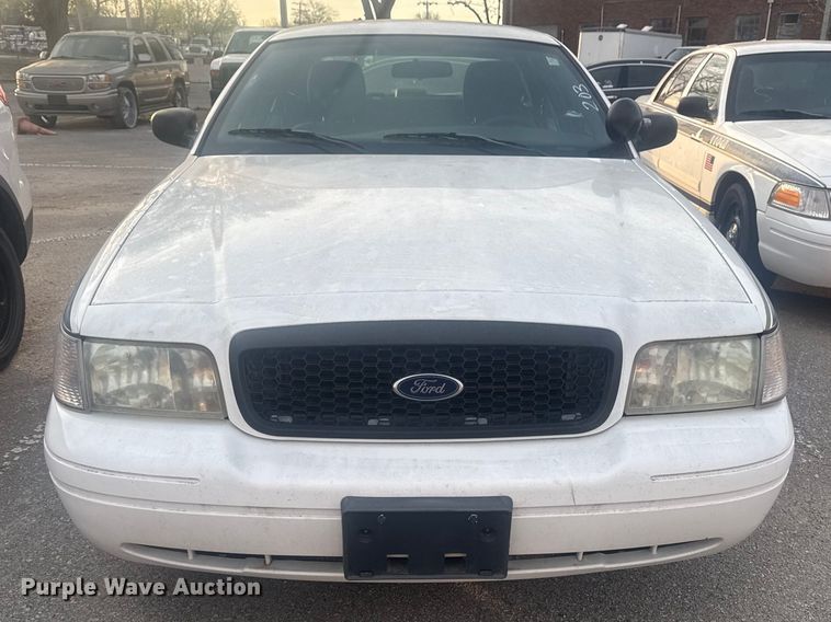 image for item FB8660 2011 Ford Crown Victoria Police Interceptor 